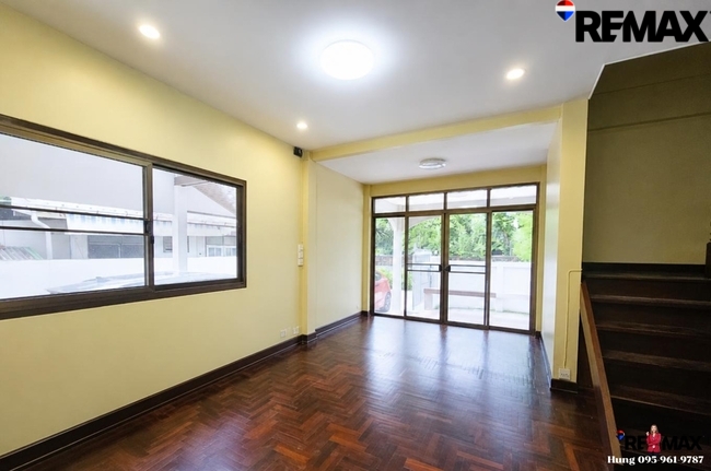 ขาย บ้านสวนผัก ซอย 11 (เข้าซอย500ม.) 72.5 ตร.วา ทำเลศักยภาพ ใกล้ Central Westville ราชพฤกษ์ เพียง 15 นาที ปรับปรุงใหม่ ก.ย. 69 สภาพดี พร้อมเข้าอยู่ ขาย 6 ล้านบาทเท่านั้น