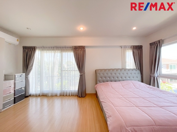 ศุภาลัย วิลล์ รามอินทรา 117 บ้านหลังริม พื้นที่ 48.1 ตารางวา พร้อมพื้นที่สีเขียวรอบบ้าน