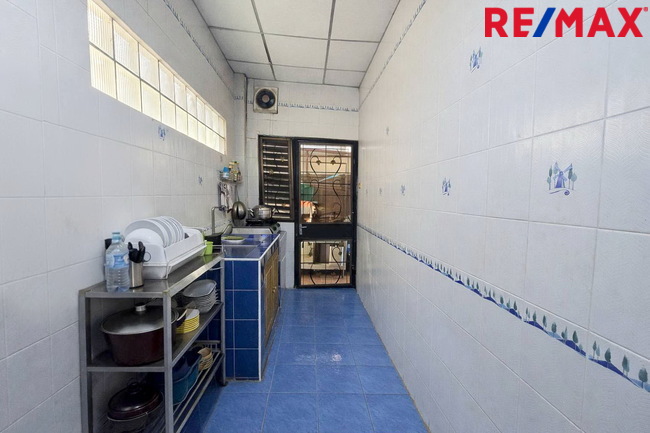 ขายบ้านแฝด หมู่บ้านทวีทอง 3 เพชรเกษม 69 เลียบคลองภาษีเจริญฝั่งเหนือ