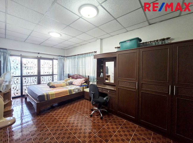 ขายบ้านแฝด หมู่บ้านทวีทอง 3 เพชรเกษม 69 เลียบคลองภาษีเจริญฝั่งเหนือ