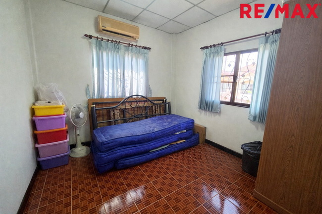 ขายบ้านแฝด หมู่บ้านทวีทอง 3 เพชรเกษม 69 เลียบคลองภาษีเจริญฝั่งเหนือ