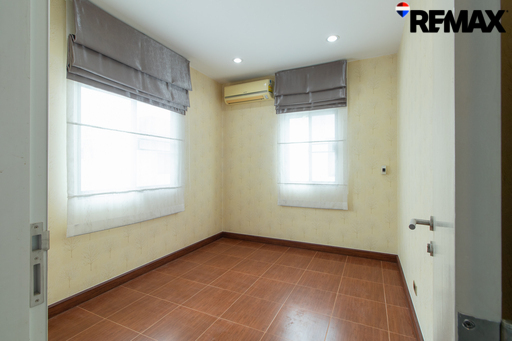 ขายบ้าน หมู่บ้านพฤกษา เซเรนิตี้ เพชรเกษม 81 ข้อเสนอดีที่สุดในโครงการ