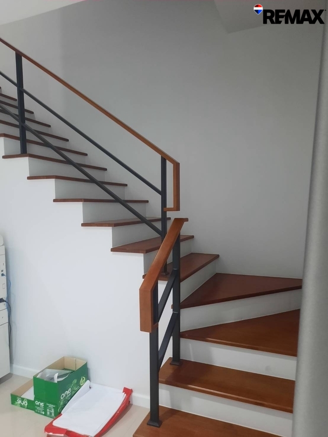 ขายบ้านแฝด โครงการบ้านหลังสวน ติดถนนใหญ่พุทธมณฑลสาย 4 เดินทางสะดวก ถนนในโครงการกว้าง ไม่แออัด