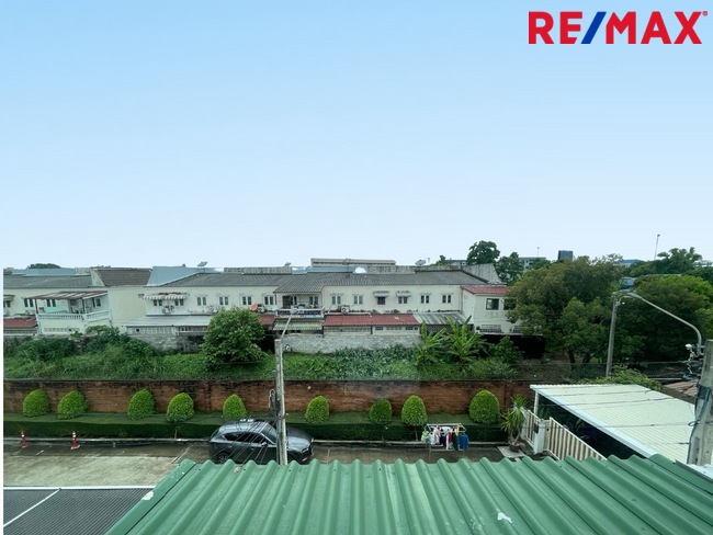 ขายทาวน์เฮาส์เฉลิมพระเกียรติ ร.9 หมู่บ้านศุภาลัย สวนหลวง เขตประเวศใกล้ศรีนครินทร์–เฉลิมพระเกียรติ ร.9 ประเวศ อ่อนนุช หมู่บ้านติดโรงเรียนCharter International School