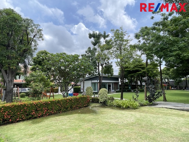 ขายทาวน์เฮาส์เฉลิมพระเกียรติ ร.9 หมู่บ้านศุภาลัย สวนหลวง เขตประเวศใกล้ศรีนครินทร์–เฉลิมพระเกียรติ ร.9 ประเวศ อ่อนนุช หมู่บ้านติดโรงเรียนCharter International School