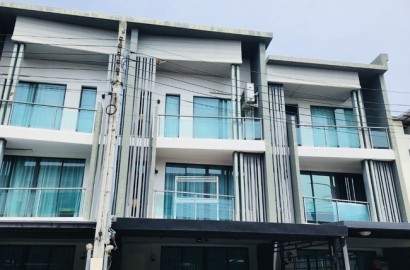 ขาย/เช่า ทาวน์โฮม 3ชั้น โครงการเฌอคูนสาทร-ราชพฤกษ์เนื้อที่กว้าง 21.4 ตรว.พื้นที่ใช้สอย 168 ตรม ฟังก์ชั่น 2นอน 1ห้องทำงาน 3ห้องน้ำ 2ที่จอดรถแถมฟรีเครื่องปรับอากาศ เครื่องทำน้ำอุ่นพร้อมเข้าอยู่