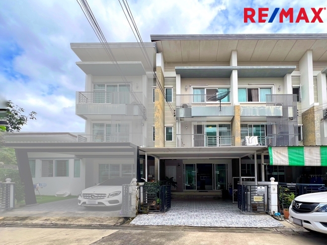 ขายทาวน์โฮม 3 ชั้น โครงการ Town Avenue พระราม 9 (กรุงเทพกรีฑา ซอย 7) ใกล้โรงเรียนนานาชาติเวลลิงตัน และ โรงเรียนนานาชาติไบรท์ตัน คอลเลจ