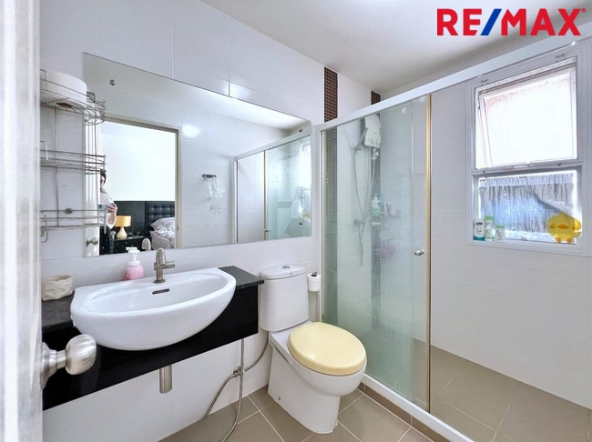 ขายทาวน์โฮม 3 ชั้น โครงการ Town Avenue พระราม 9 (กรุงเทพกรีฑา ซอย 7) ใกล้โรงเรียนนานาชาติเวลลิงตัน และ โรงเรียนนานาชาติไบรท์ตัน คอลเลจ