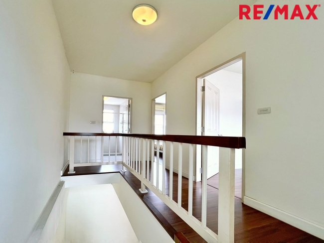 ขายทาวน์โฮม 3 ชั้น โครงการ Town Avenue พระราม 9 (กรุงเทพกรีฑา ซอย 7) ใกล้โรงเรียนนานาชาติเวลลิงตัน และ โรงเรียนนานาชาติไบรท์ตัน คอลเลจ