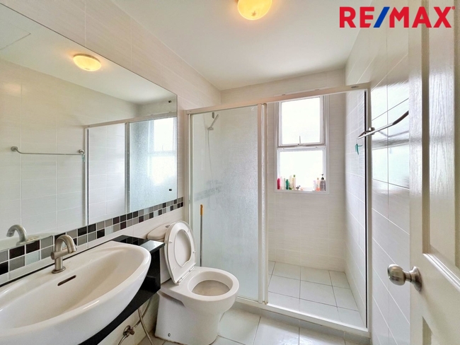 ขายทาวน์โฮม 3 ชั้น โครงการ Town Avenue พระราม 9 (กรุงเทพกรีฑา ซอย 7) ใกล้โรงเรียนนานาชาติเวลลิงตัน และ โรงเรียนนานาชาติไบรท์ตัน คอลเลจ