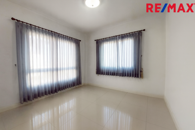 ทาวน์โฮมหลังมุม 2 ชั้น – โครงการเทอเรสพาร์ค เพชรเกษม–สาย 4 (บ้านสวยพร้อมอยู่)