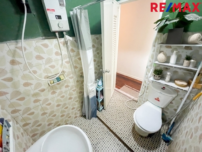 หมู่บ้านปั้นทอง 3 ซอยลาดปลาเค้า 78 ใกล้ตลาดลาดปลาเค้า ใกล้รถไฟฟ้าสถานีลาดปลาเค้า (สายสีชมพู)