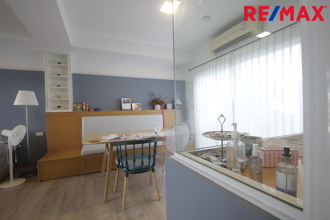 ทาวน์โฮมวิลลาจจิโอสุขสวัสดิ์ ประชาอุทิศ90 โครงการแลนด์แอนด์เอ้าส์ บ้านพร้อมอยู่ ตกแต่งเฟอร์แถมแอร์ 21.4วา ต้นโครงการ ใกล้ทางด่วนสุขสวัสดิ์ บางพลี เดินทางสะดวก