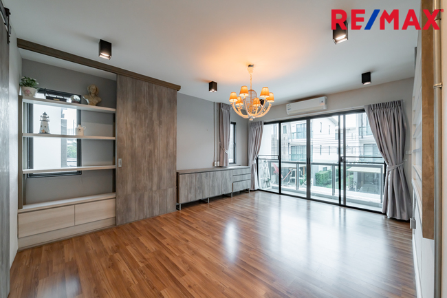 หลังมุม New Listing! 2026 Town Avenue Cocos ทาวน์โฮมจาก Sansiri 23 ตร.วา (#บ้านตัวอย่าง ) พระรามสอง ซอย 50, แยก 7, ใกล้ Central พระรามสอง เพียง 700 เมตร [ขายขาดทุนถึง 1.5 ล้าน มาในราคาพิเศษ!!