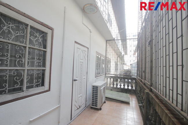 ทาวน์โฮมพาราไดซ์วิลล่า จรัญสนิทวงศ์5 ใกล้รถไฟฟ้าท่าพระ BTSจรัญ13 เดอะมอลล์ท่าพระ บ้านพร้อมอยู่ ตกแต่งแล้ว 3ชั้น 27วา เฟอร์บิวท์อิน เดินทางสะดวก ราคาเจรจาได้