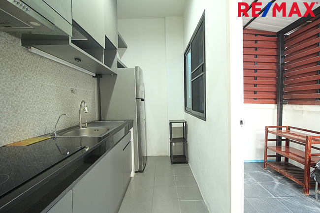 ขายทาวน์โฮม มิวส์ เทียนทะเล 3 ชั้น ถนนเมน บ้านหน้ากว้าง 7.5 เมตร 25.3 ตร.วา ราคา 4.59 ล้าน