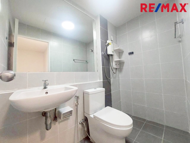 ขายด่วน! ทาวน์โฮมหลังมุม รีโนเวทใหม่ พร้อมอยู่ @ พลีโน เพชรเกษม 81