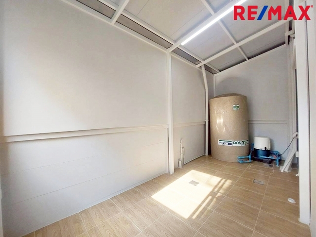 ขายด่วน! ทาวน์โฮมหลังมุม รีโนเวทใหม่ พร้อมอยู่ @ พลีโน เพชรเกษม 81