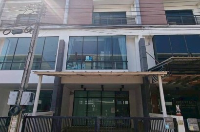 ขาย Home Office ติดถนนบางนา-ตราด กม 5 ค. Enterprize Park ใกล้เซ็นทรัลบางนา หน้ากว้าง 6 เมตร จอดรถได้ 2 คัน ใกล้MRTศรีเอี่ยมเพียง3ก.ม.