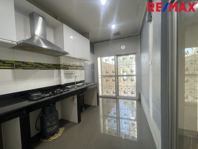 ขายทาวน์เฮ้าส์ หลังมุม แบริ่ง 58 หมู่บ้านศุภาลัย วิลล์ แบริ่ง Supalai Ville Bearingสุขุมวิท บางนา อ่อนนุช สุวรรณภูมิ BTS สายสีเขียวและสายสีเหลือง ใกล้โรงเรียนเซนต์โยเซฟ โรงเรียนนานาชาติและสนามบินสุวรรณภูมิ