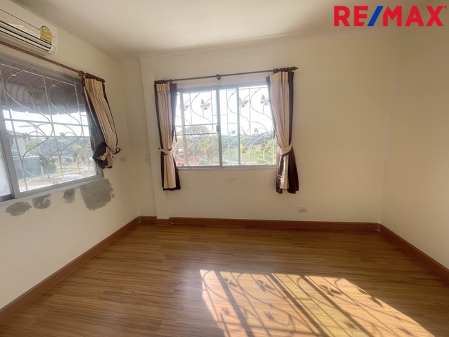 ขายทาวน์เฮ้าส์ หลังมุม แบริ่ง 58 หมู่บ้านศุภาลัย วิลล์ แบริ่ง Supalai Ville Bearingสุขุมวิท บางนา อ่อนนุช สุวรรณภูมิ BTS สายสีเขียวและสายสีเหลือง ใกล้โรงเรียนเซนต์โยเซฟ โรงเรียนนานาชาติและสนามบินสุวรรณภูมิ