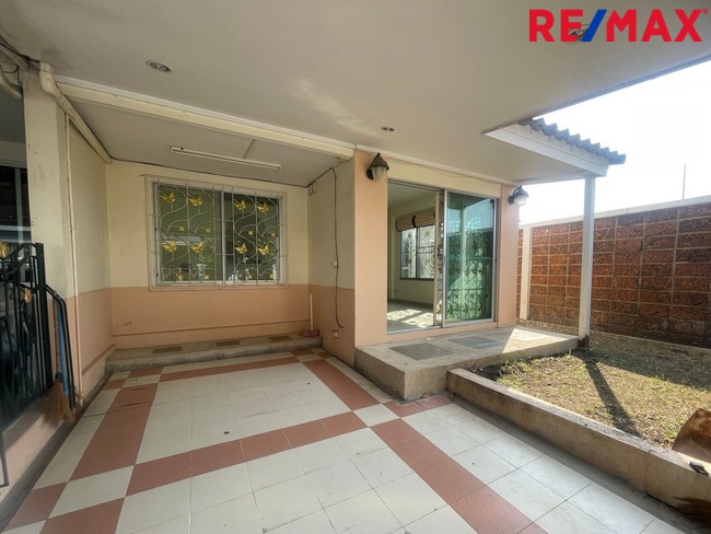 ขายทาวน์เฮ้าส์ หลังมุม แบริ่ง 58 หมู่บ้านศุภาลัย วิลล์ แบริ่ง Supalai Ville Bearingสุขุมวิท บางนา อ่อนนุช สุวรรณภูมิ BTS สายสีเขียวและสายสีเหลือง ใกล้โรงเรียนเซนต์โยเซฟ โรงเรียนนานาชาติและสนามบินสุวรรณภูมิ