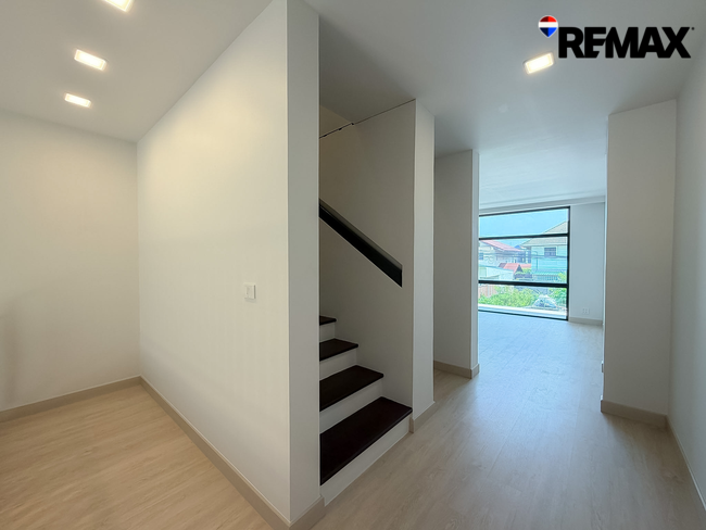 ทาวน์โฮมหรู 3.5 ชั้น The Cabinet 29 (เดอะ คาบิเน็ต ทเวนตีไนน์) ถนนประเสริฐมนูกิจ-รามอินทรา - เกษตร-นวมินทร์ พื้นที่ใช้สอยกว่า 250 ตร.ม.