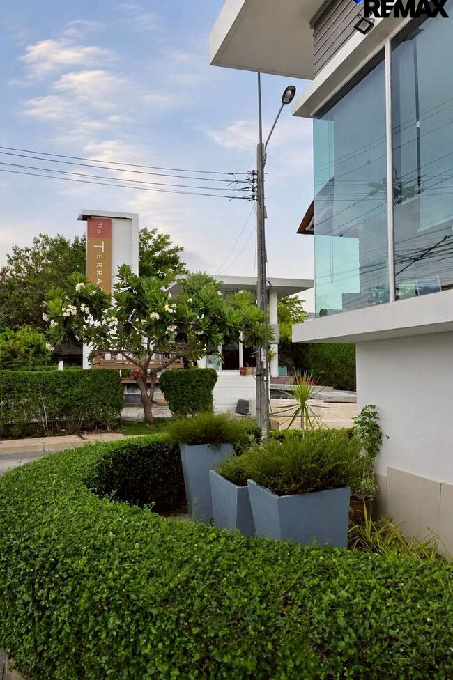(มาใหม่!) Townhome 3 ห้องนอน, The Terrace พระราม 2-ท่าข้าม ( ขายพร้อมผู้เช่า ในราคาดีสุดๆ!!ได้เงินส่วนต่างทันที) "ได้ Yield เกือบ 7%"