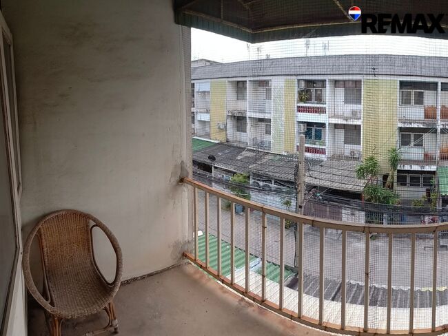 ขายทาวน์เฮ้าส์ 3 ชั้น ซอยสะพานขวา ใกล้ห้างเกทเวย์ แอท บางซื่อ (Gateway At Bangsue)