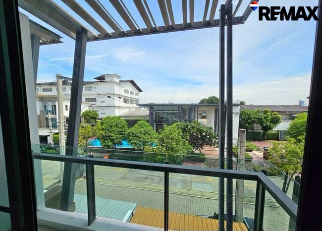 Town Avenue Cocos ทาวน์โฮมจาก Sansiri 22.5 ตร.วา (#แปลงตรงข้ามClubhouse ต่อเติมครัวสวย!!! และหลังคามาให้แล้ว ทำใหม่!