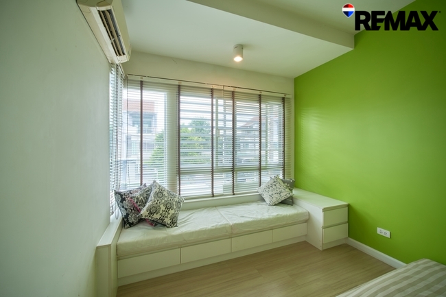 ขายบ้านพุทธบูชา36 บ้านใหม่1พุทธบูชา(หลังมุม) สภาพดี พื้นที่ดินใหญ่กว่า ติดอู่รถเมย์สาย75