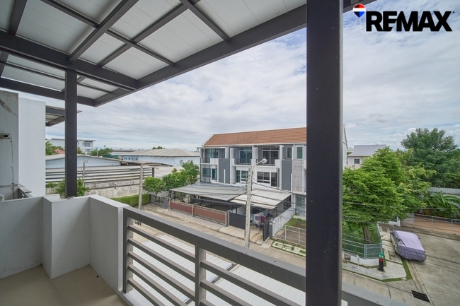 ขายบ้านพุทธบูชา36 บ้านใหม่1พุทธบูชา(หลังมุม) สภาพดี พื้นที่ดินใหญ่กว่า ติดอู่รถเมย์สาย75