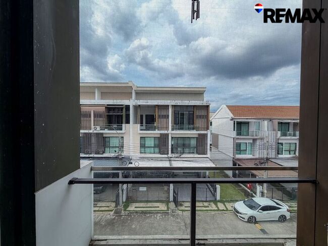 The Terrace Ramintra 65 | เดอะ เทอเรส รามอินทรา 65 ทาวน์โฮม 3 ชั้น 26 ตร.วา หลังบ้านไม่ชนใคร ซอยถนอมมิตร โครงการคุณภาพจาก Land & Houses