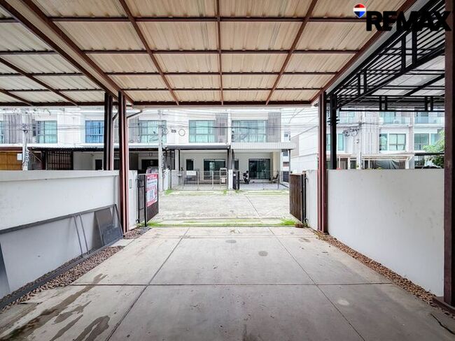The Terrace Ramintra 65 | เดอะ เทอเรส รามอินทรา 65 ทาวน์โฮม 3 ชั้น 26 ตร.วา หลังบ้านไม่ชนใคร ซอยถนอมมิตร โครงการคุณภาพจาก Land & Houses