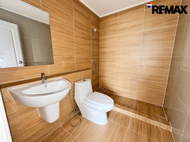 ขายทาวน์โฮม รีโนเวทใหม่ ศุภาลัยวิลล์ รัตนาธิเบศร์ 3 ห้องนอน 2.29 ล้านบาท