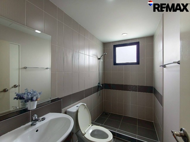 ขายทาวน์โฮม 3 ชั้น บ้านกลางเมือง ปิ่นเกล้า-จรัญสนิทวงศ์ ใกล้ทางด่วนศรีรัช และรถไฟฟ้า MRT  3  สาย