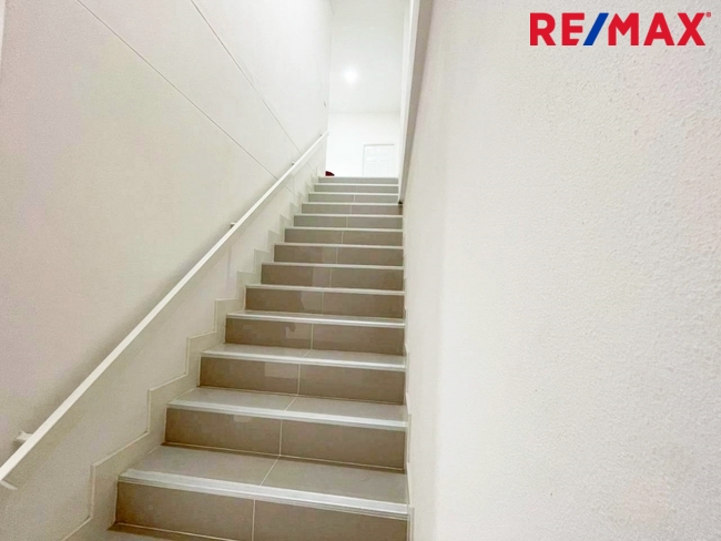 ขายตึกแถว 2 ชั้น เมืองนครปฐม ใกล้สำนักงานประกันสังคม สภาพใหม่