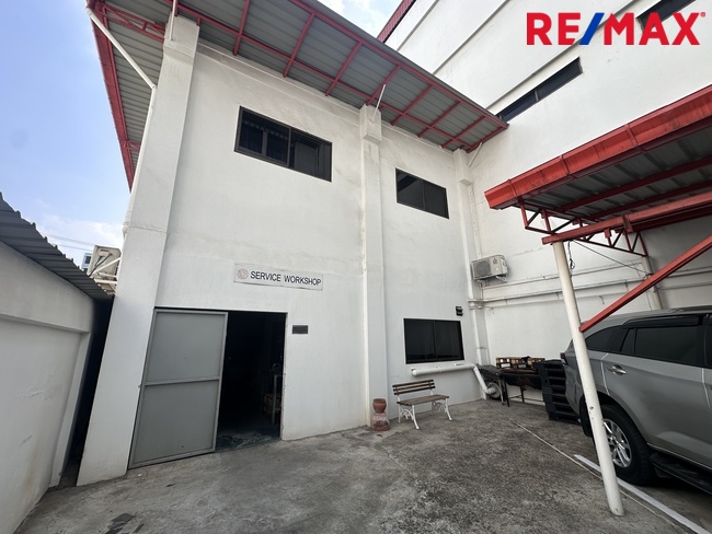 [PREMIUM SALE] ขายอาคารพาณิชย์ 6 คูหา 329 ตร.ว. ติดถนนศรีนครินทร์ / 6-Unit Commercial Building | 329 Sq. Wah | Srinakarin Main Road
