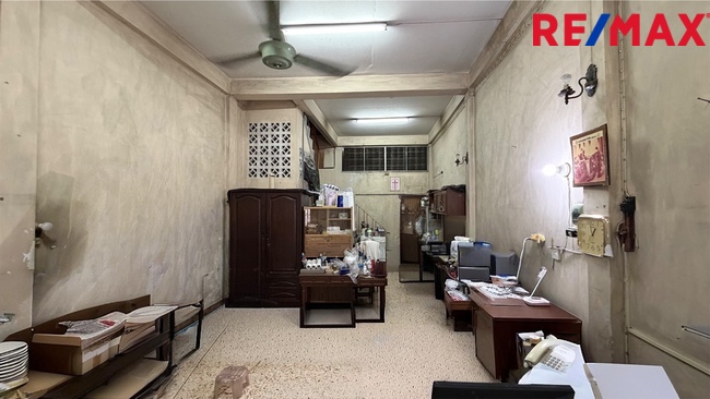 ขายบ้านพระราม3 เป็นตึกแถว3ชั้น ซอยสาธุประดิษฐ์15 แยก6 ใกล้เซ็นทรัล พระราม 3 เพียง 5 นาที