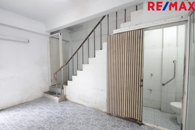 อาคารพาณิชย์สุขสวัสดิ์ ประชาอุทิศ สุขนิเวศน์2 ทำเลค้าขาย เปิดสำนักงาน ริมถนนเมนหน้าโครงการก่อนเข้าหมู่บ้าน ห้องริมระหว่างตึก ใกล้บิ๊กซีสุขสวัสดิ์ สะพานภูมิพล1-2