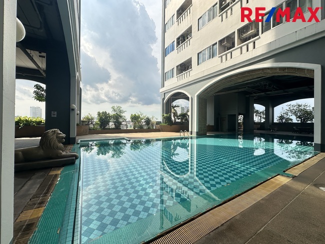 คอนโดคอมมอนเวลธ์ ปิ่นเกล้า | ห้อง Studio ติด MRT บางยี่ขัน บรรยากาศโปร่งสบาย เดินทางเข้าเมืองง่าย