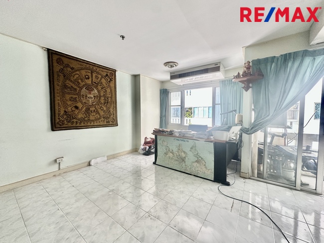 คอนโดคอมมอนเวลธ์ ปิ่นเกล้า | ห้อง Studio ติด MRT บางยี่ขัน บรรยากาศโปร่งสบาย เดินทางเข้าเมืองง่าย