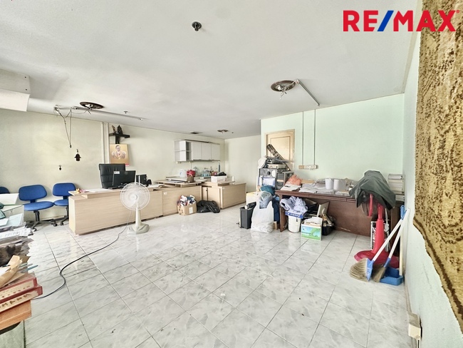 คอนโดคอมมอนเวลธ์ ปิ่นเกล้า | ห้อง Studio ติด MRT บางยี่ขัน บรรยากาศโปร่งสบาย เดินทางเข้าเมืองง่าย