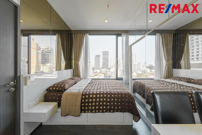 ขายคอนโดสุขุมวิท 𝗘𝗱𝗴𝗲 𝗦𝘂𝗸𝗵𝘂𝗺𝘃𝗶𝘁 𝟮𝟯 (ห้องมุม) วิวดี แต่งสวย ราคาดีที่สุด ติด BTS อโศก และ MRT สุขุมวิท