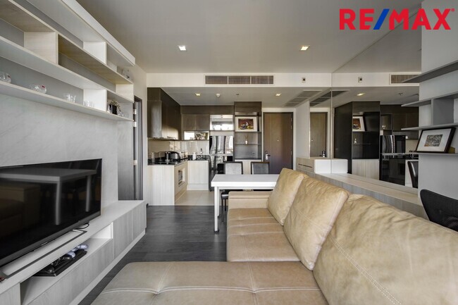 ขายคอนโดสุขุมวิท 𝗘𝗱𝗴𝗲 𝗦𝘂𝗸𝗵𝘂𝗺𝘃𝗶𝘁 𝟮𝟯 (ห้องมุม) วิวดี แต่งสวย ราคาดีที่สุด ติด BTS อโศก และ MRT สุขุมวิท