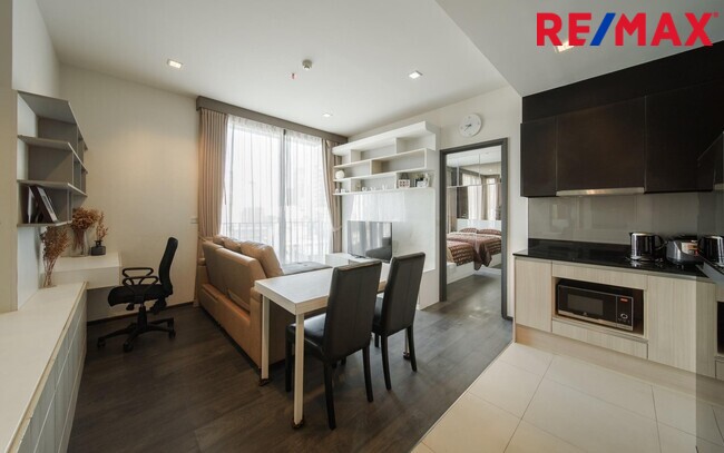 ขายคอนโดสุขุมวิท 𝗘𝗱𝗴𝗲 𝗦𝘂𝗸𝗵𝘂𝗺𝘃𝗶𝘁 𝟮𝟯 (ห้องมุม) วิวดี แต่งสวย ราคาดีที่สุด ติด BTS อโศก และ MRT สุขุมวิท