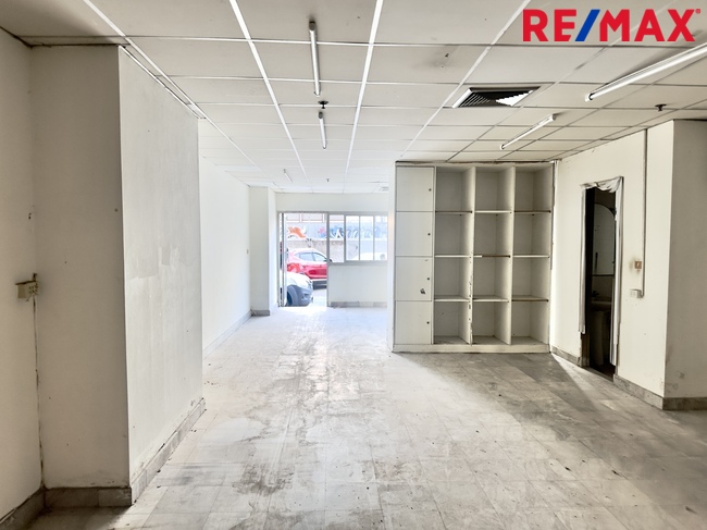 ขายห้องพาณิชย์ คอนโดคอมมอนเวลธ์ ปิ่นเกล้า ติด MRT บางยี่ขัน ทำเลค้าขายใจกลางฝั่งธน เช่า 18,000