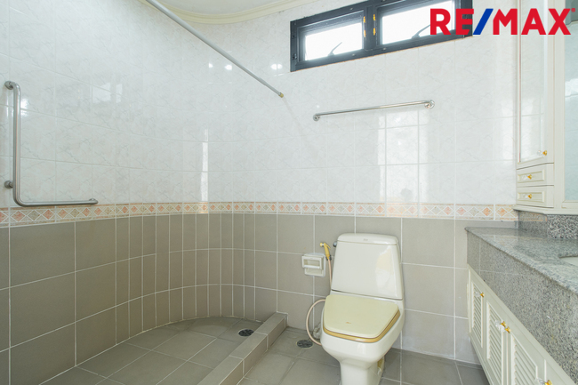 ขายคอนโดติดแม่น้ำเจ้าพระยา Riverine Palce 3ห้องนอน ถ.พิบูลสงคราม นนทบุรี ใกล้ทางด่วนศรีรัชฯ