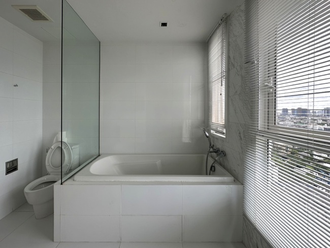 (New Listing! รับฟังข้อเสนอ! ) HQ Thonglor (2 ห้องนอน ขายพร้อมผู้เช่า รับรายได้ทันที!!
