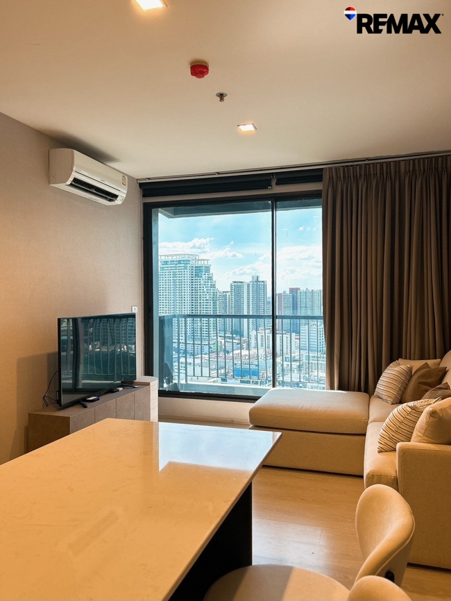 (New Listing! รับฟังข้อเสนอ! ) Rhythm Sukhumvit 44/1 (2 ห้องนอน 1 ห้องน้ำ ติด BTS พระโขนง ขายพร้อมผู้เช่า รับรายได้ทันที!!